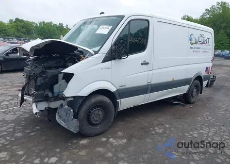 2015 Mercedes-Benz Sprinter 2500 Normal Roof из США, поврежденный, VIN WD3PE7DC7F5963061